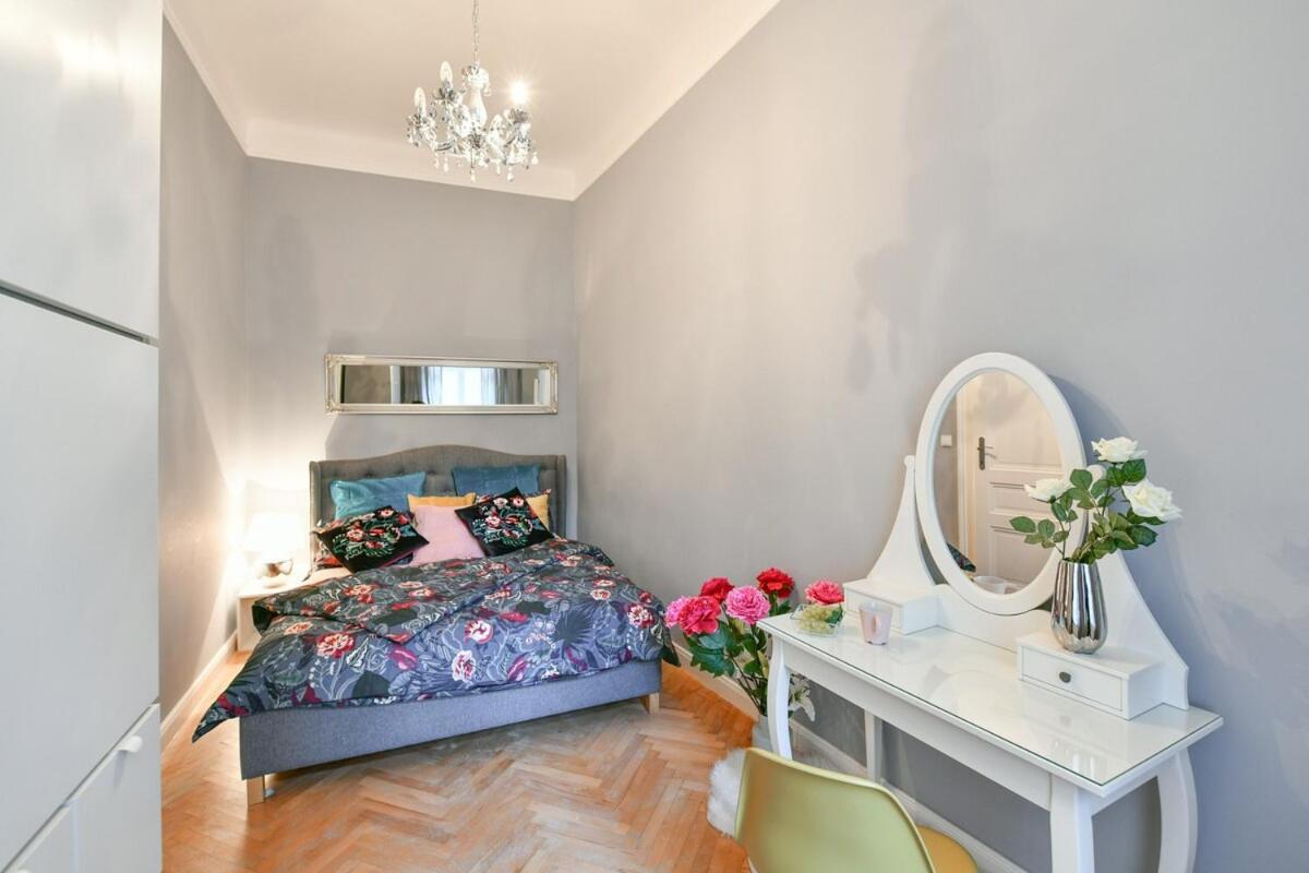 Cityscape Wenceslas Square Apartment براغ المظهر الخارجي الصورة