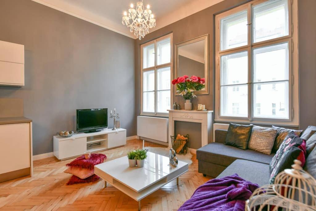 Cityscape Wenceslas Square Apartment براغ المظهر الخارجي الصورة